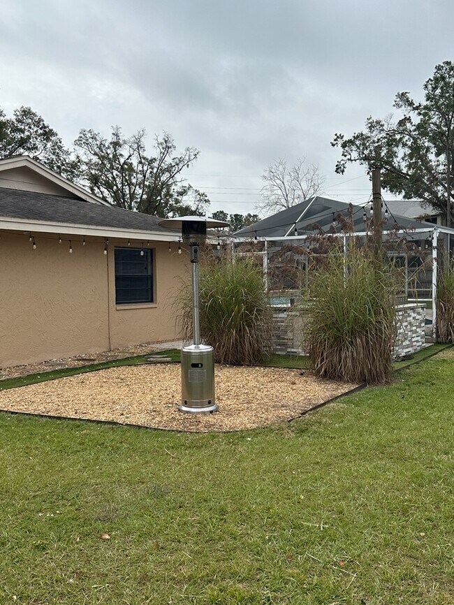 Building Photo - COUNTRY PLACE POOL HOME ON CUL-DE-SAC LOT