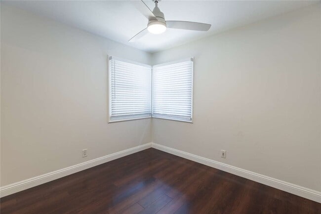 Building Photo - 2157 Rural Ln
