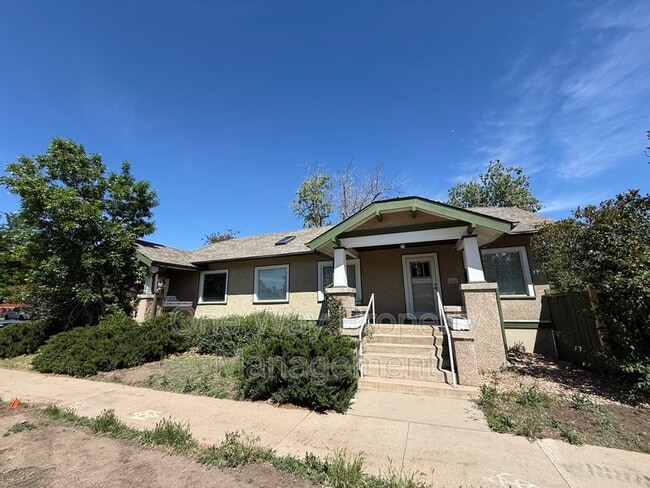 Building Photo - 804 11th St
