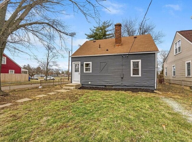 Building Photo - 2147 Homestead Dr