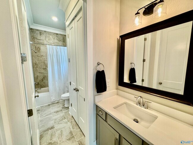 Building Photo - 314 Clift Home Pl Dr