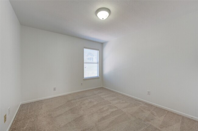 Building Photo - 24626 Cornell Park Ln