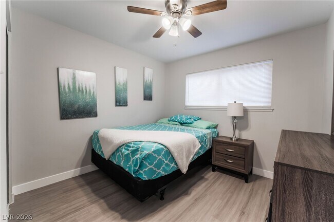 Building Photo - 3992 Chinchilla Ave