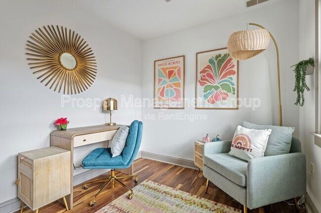 Building Photo - 201 Nassau St