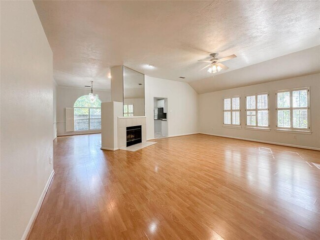 Building Photo - 311 N Rush Haven Cir