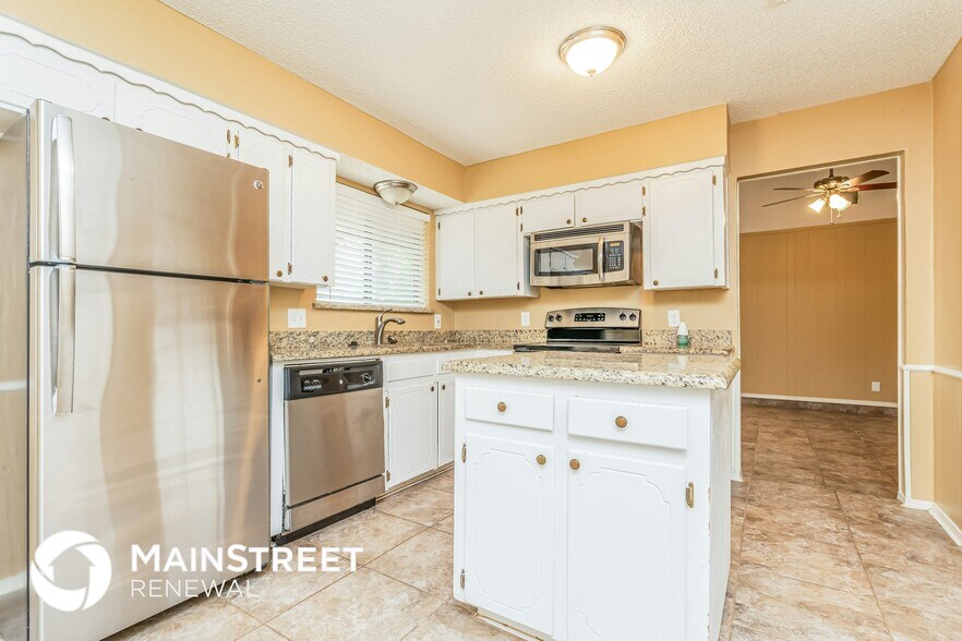 Building Photo - 3410 Dovecreek Dr