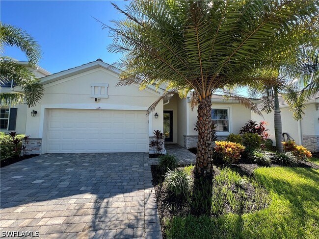 Building Photo - 4163 Bluegrass Dr
