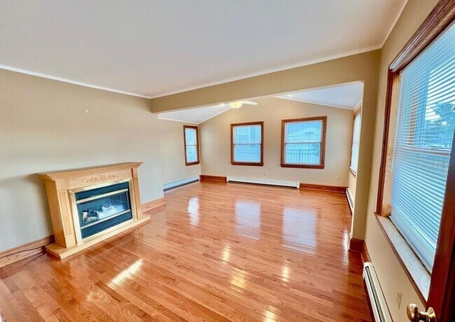 Building Photo - 37697 Mast Ct