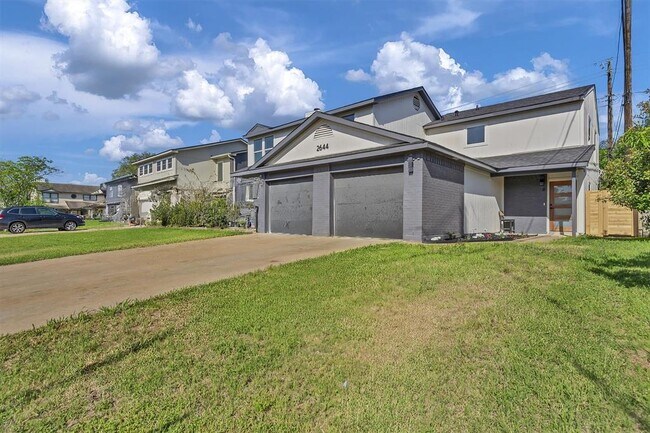 Building Photo - 2644 Gwendolyn Ln
