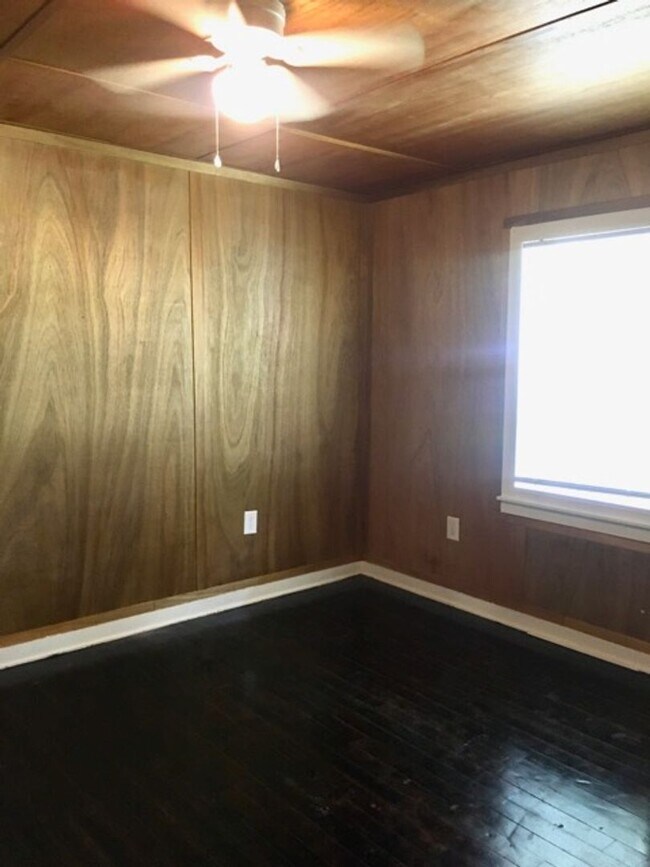 Building Photo - 00099