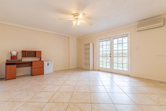 Building Photo - 745 Pinellas Bayway S