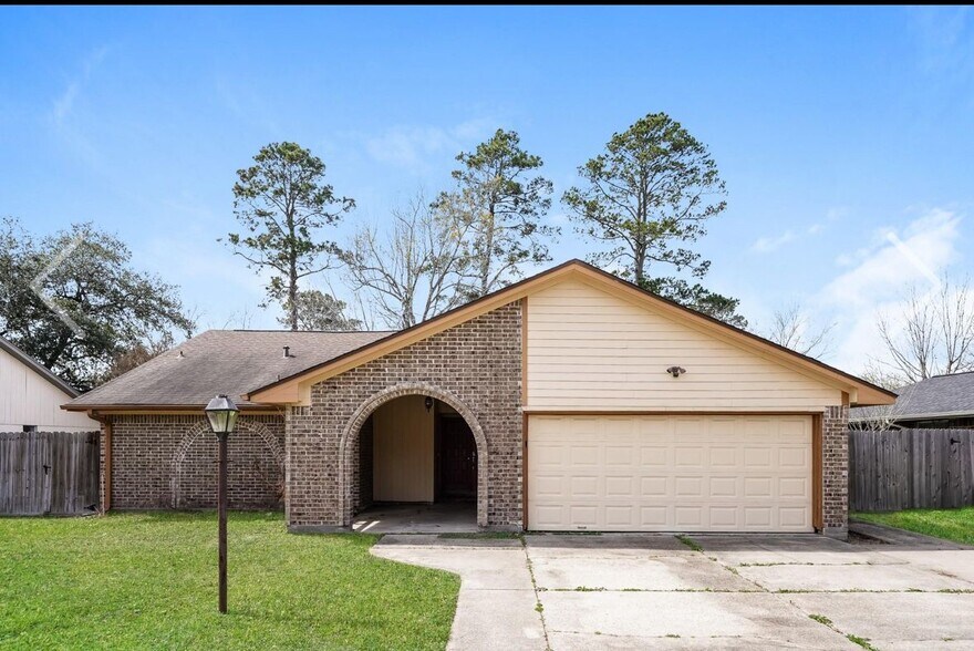 Building Photo - 21611 Glenbranch Dr