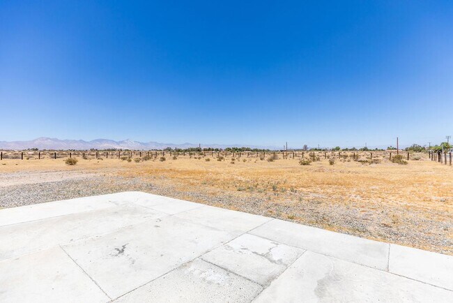 Building Photo - Short Term Furnished Rental!