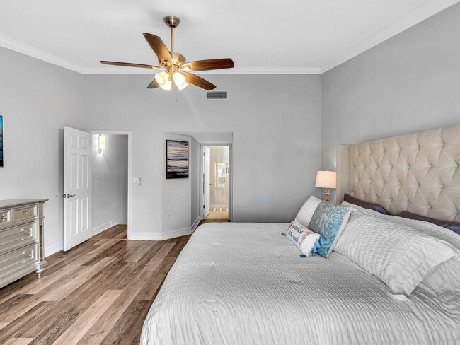 Building Photo - 3602 S Ocean Blvd