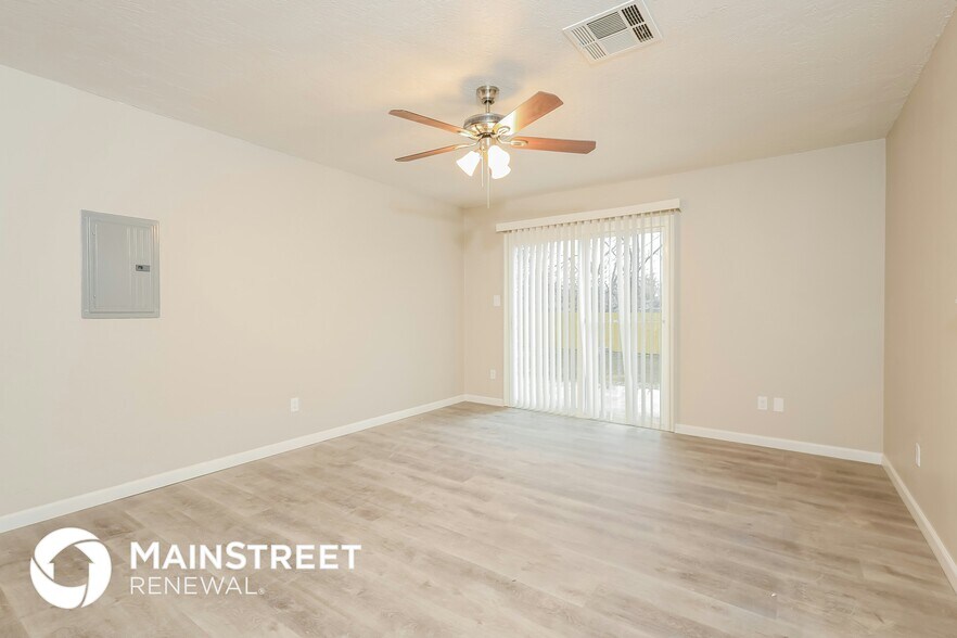 Building Photo - 2005 Fox Ave