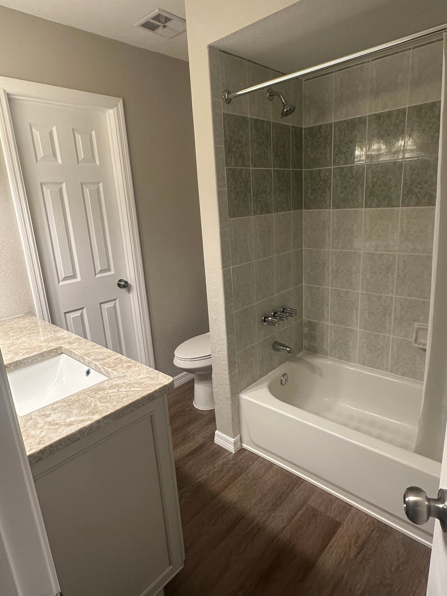 Bathroom - 1131 N Trudel Pt