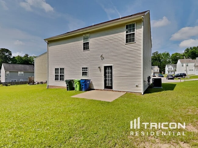 Building Photo - 2801 Varnish Pl