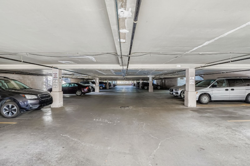 Building Photo - 1845 Kendall St