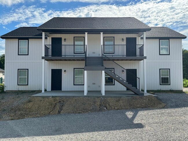 Building Photo - 1285 Barbourville Rd