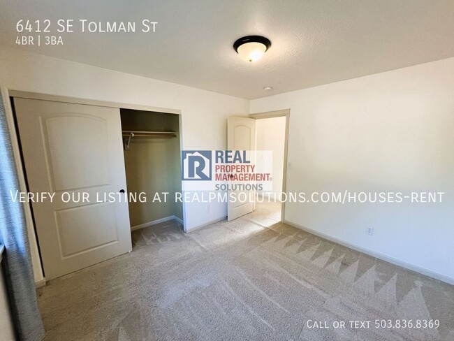 Building Photo - 6412 SE Tolman St
