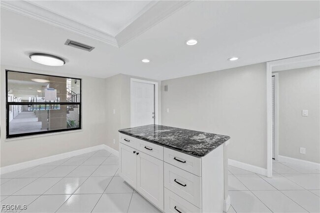 Building Photo - 12661 Kelly Sands Way