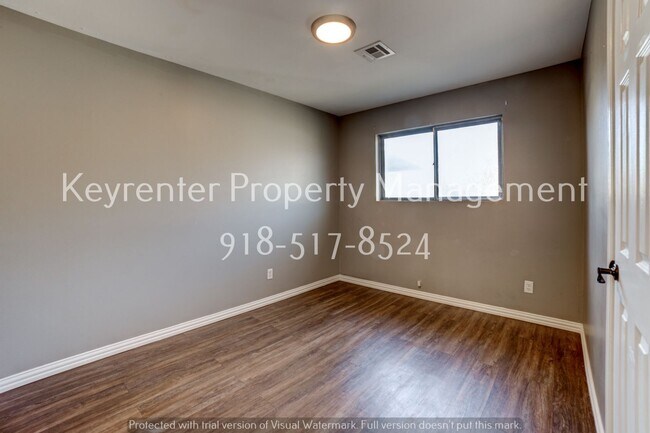 Building Photo - 3 Bed | 1 Bath near Rose District BA!