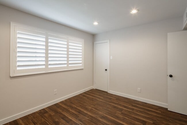 Building Photo - Move-in Ready Home for Lease by The Galleria!
