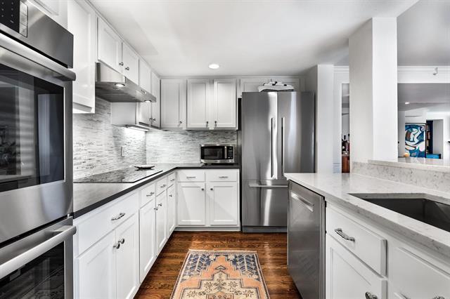 Building Photo - 4242 Lomo Alto Dr