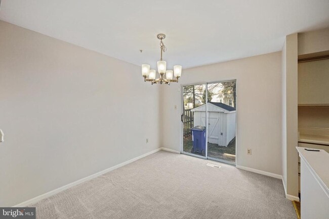 Building Photo - 6702 Mallard Ct