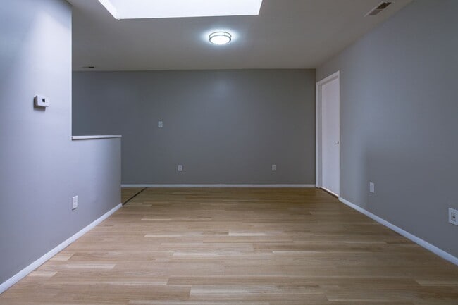 Building Photo - 14 N Black Horse Pike