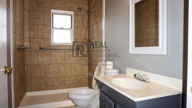 Building Photo - 1017 N Jefferson St