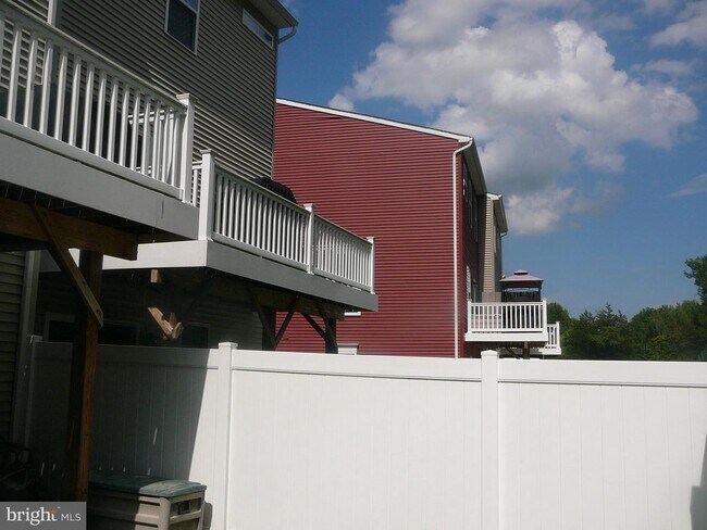 Building Photo - 2614 Wheatland Station Way