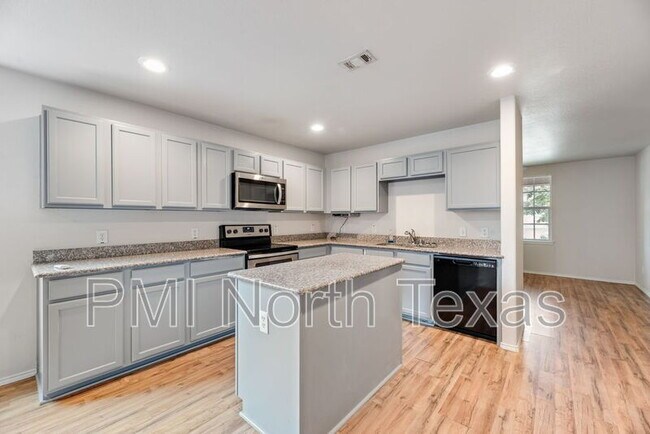 Building Photo - 13072 Sewanee Dr