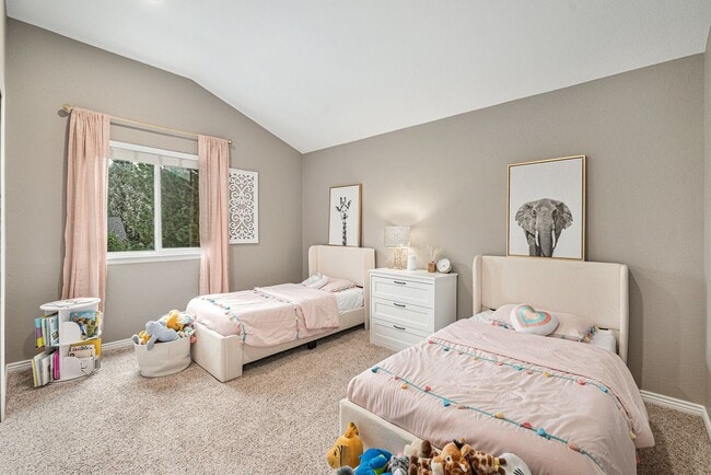 Building Photo - Beautiful West Arvada Home Available Septe...