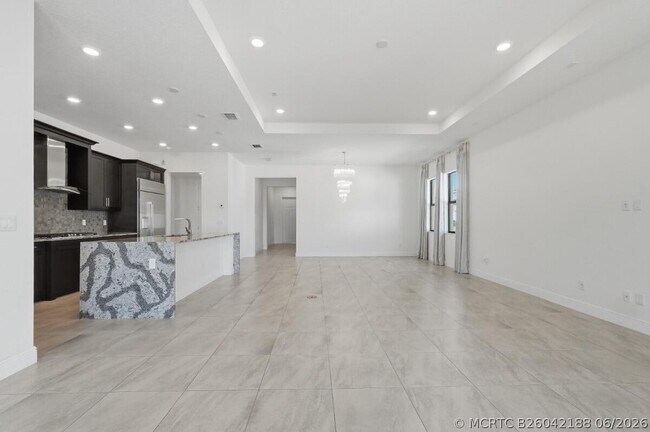 Building Photo - 11760 Bayview Cir