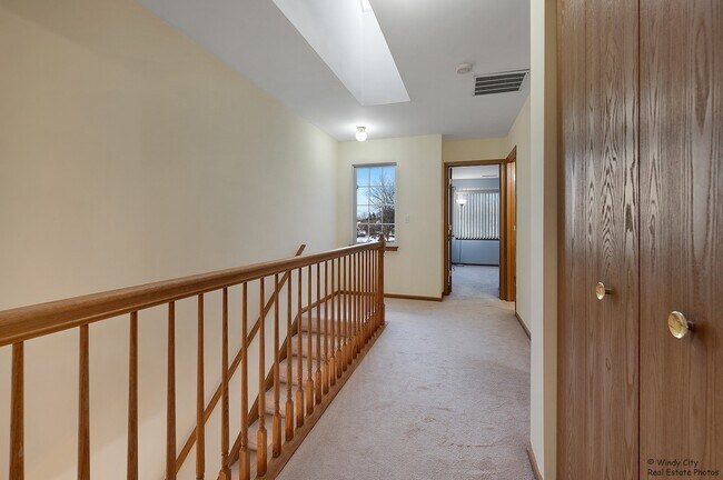 Building Photo - 2811 Odlum Dr