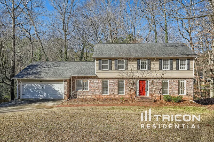 Building Photo - 9400 N Lake Dr