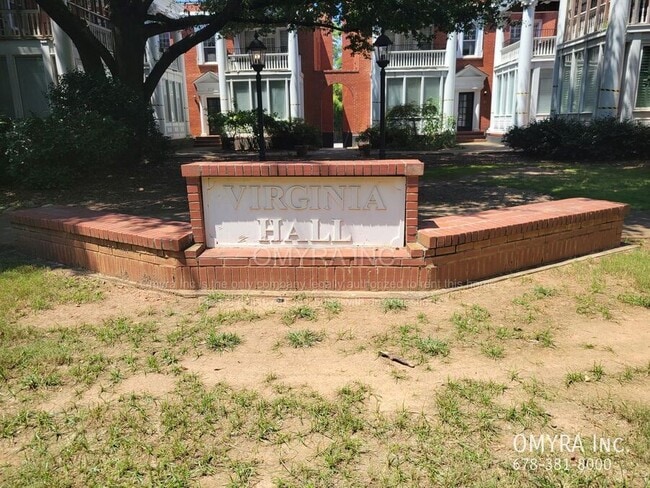 Building Photo - 878 Briarcliff Rd NE
