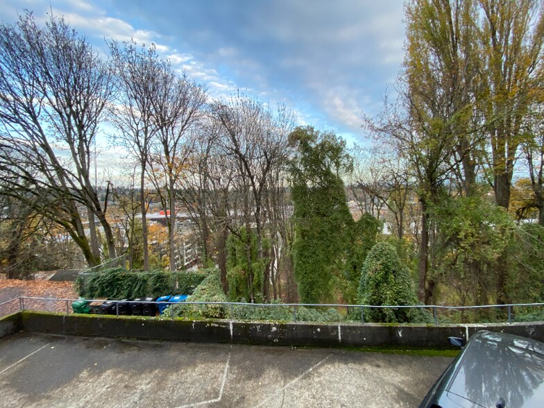 Building Photo - 4636 22nd Ave NE