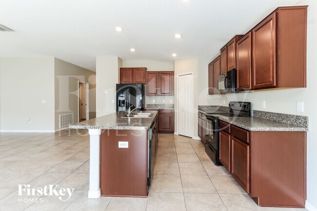 Building Photo - 12608 Lemon Pepper Dr