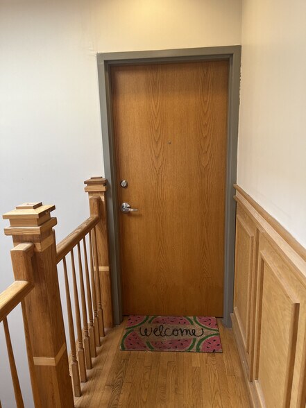 Building Photo - 1162 W Grand Ave