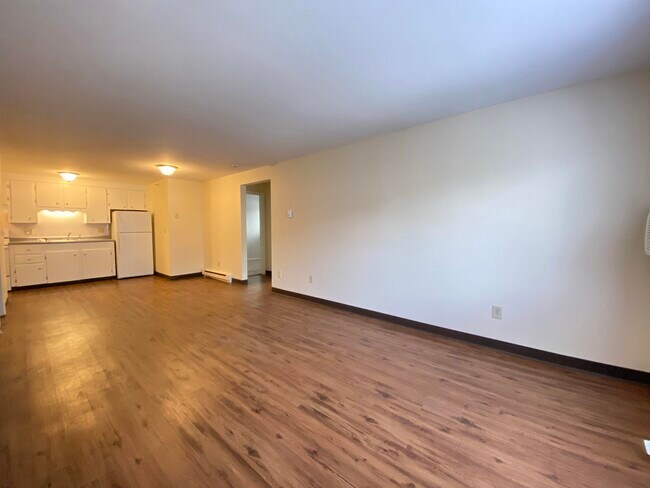 Building Photo - 93 West St