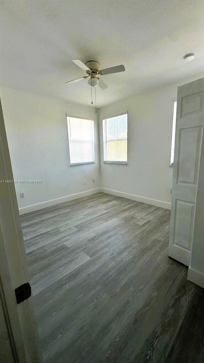 Building Photo - 11362 SW 137th Pl