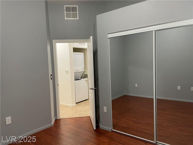Building Photo - 8985 S Durango Dr