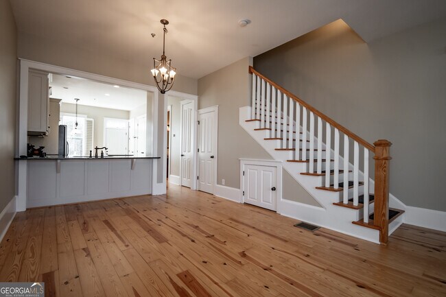 Building Photo - 83 Charter Oak Dr