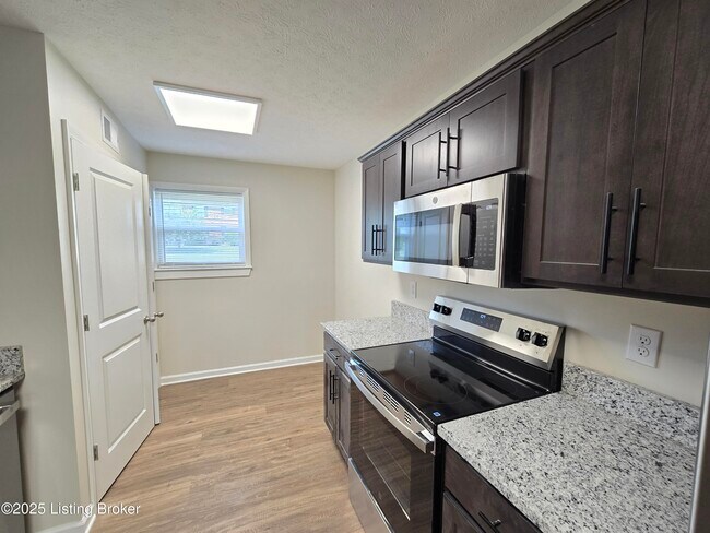 Building Photo - 9124 Kenlock Dr
