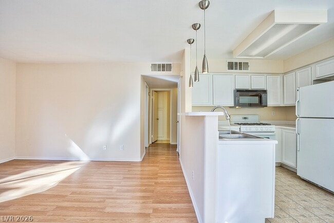 Building Photo - 3035 Casey Dr