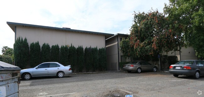 Building Photo - Kenrick Apartments