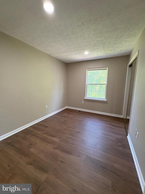 Building Photo - 1441 Landis Cir