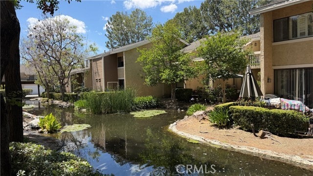 Building Photo - 20 Lakepines